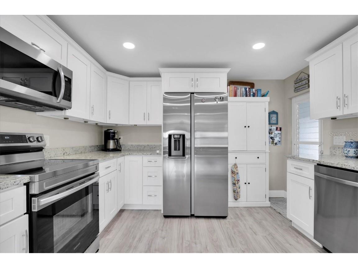 355 King Palm Street Largo FL 33778 TB8345668 image2