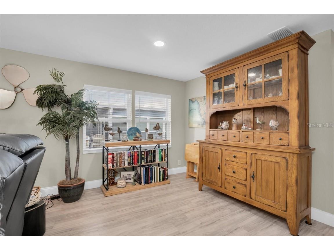 355 King Palm Street Largo FL 33778 TB8345668 image5