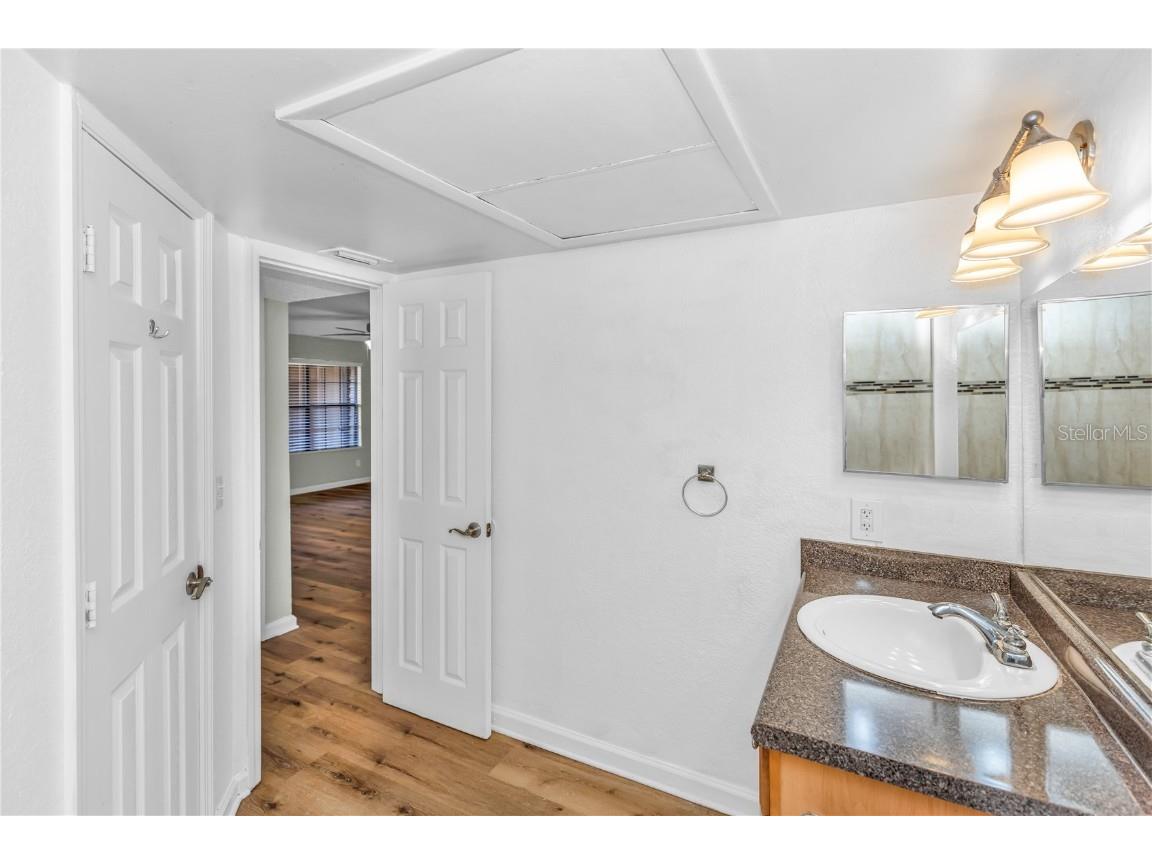 355 Lakepointe Drive #102 Altamonte Springs FL 32701 V4945992 image13