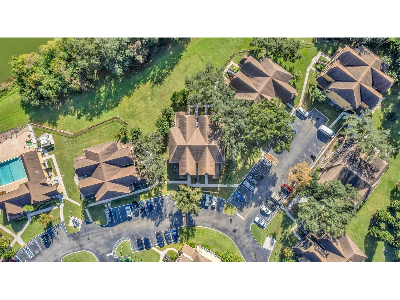 355 Lakepointe Drive #102 Altamonte Springs FL 32701 V4945992 image2