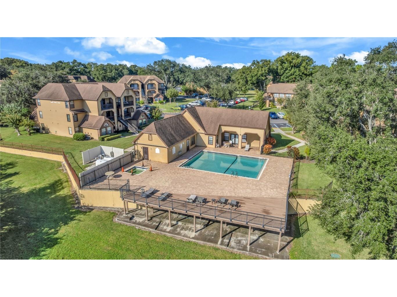 355 Lakepointe Drive #102 Altamonte Springs FL 32701 V4945992 image4