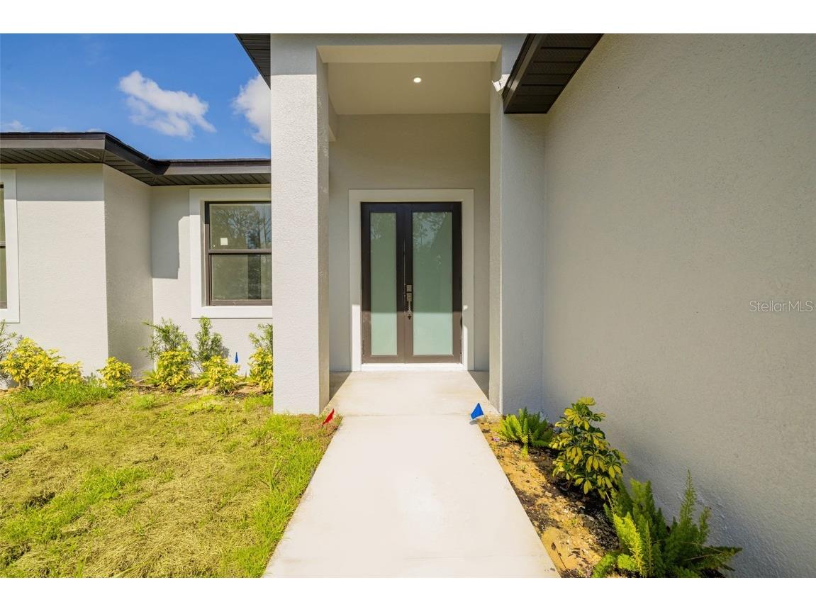 355 Milton Street Port Charlotte FL 33954 C7510421 image3