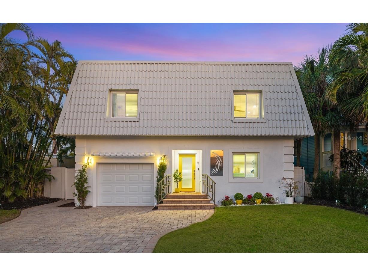 355 N Washington Drive Sarasota FL 34236 A4638301 image1