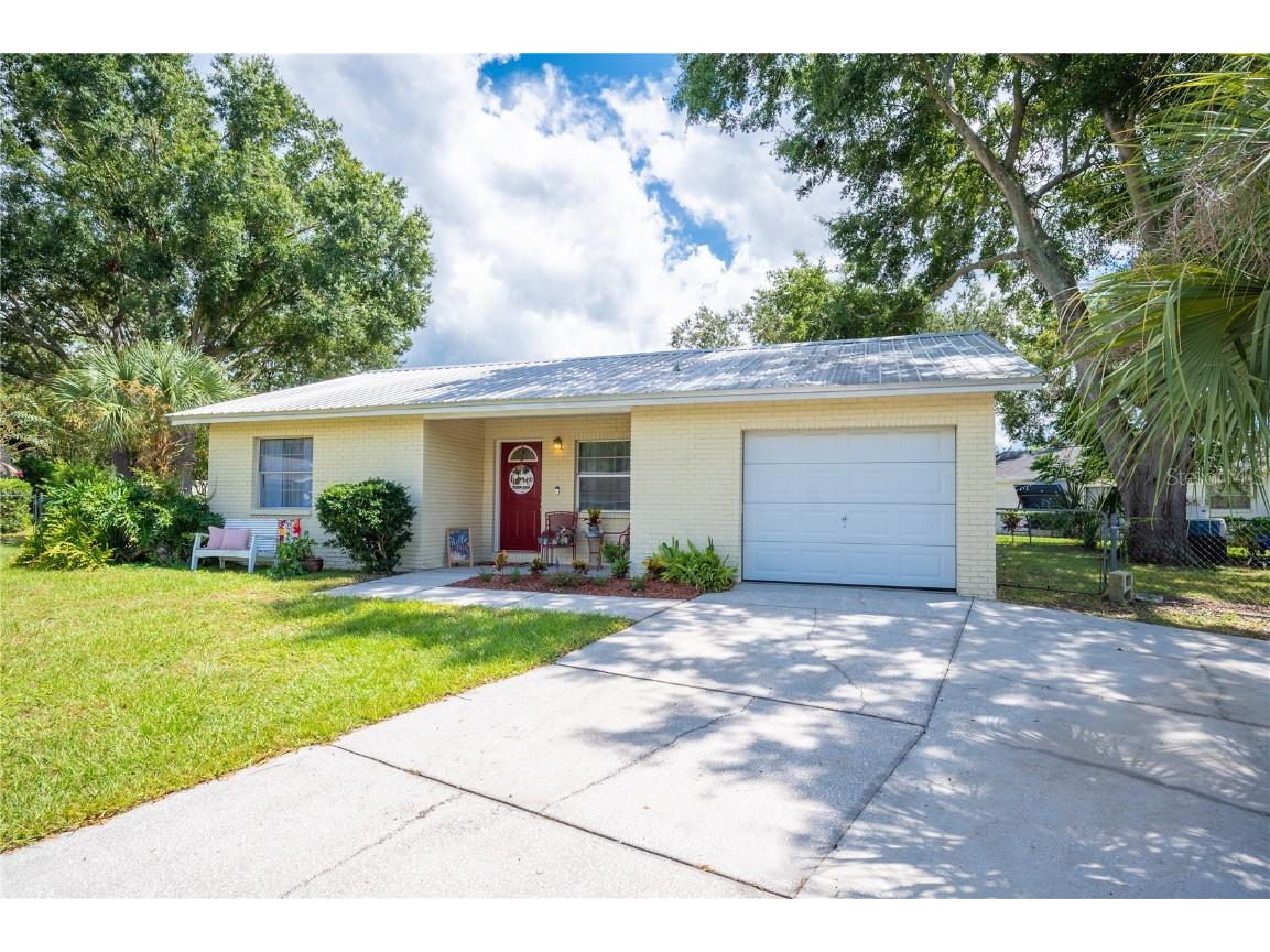 355 Pico Court Lakeland FL 33809 L4939433 image1