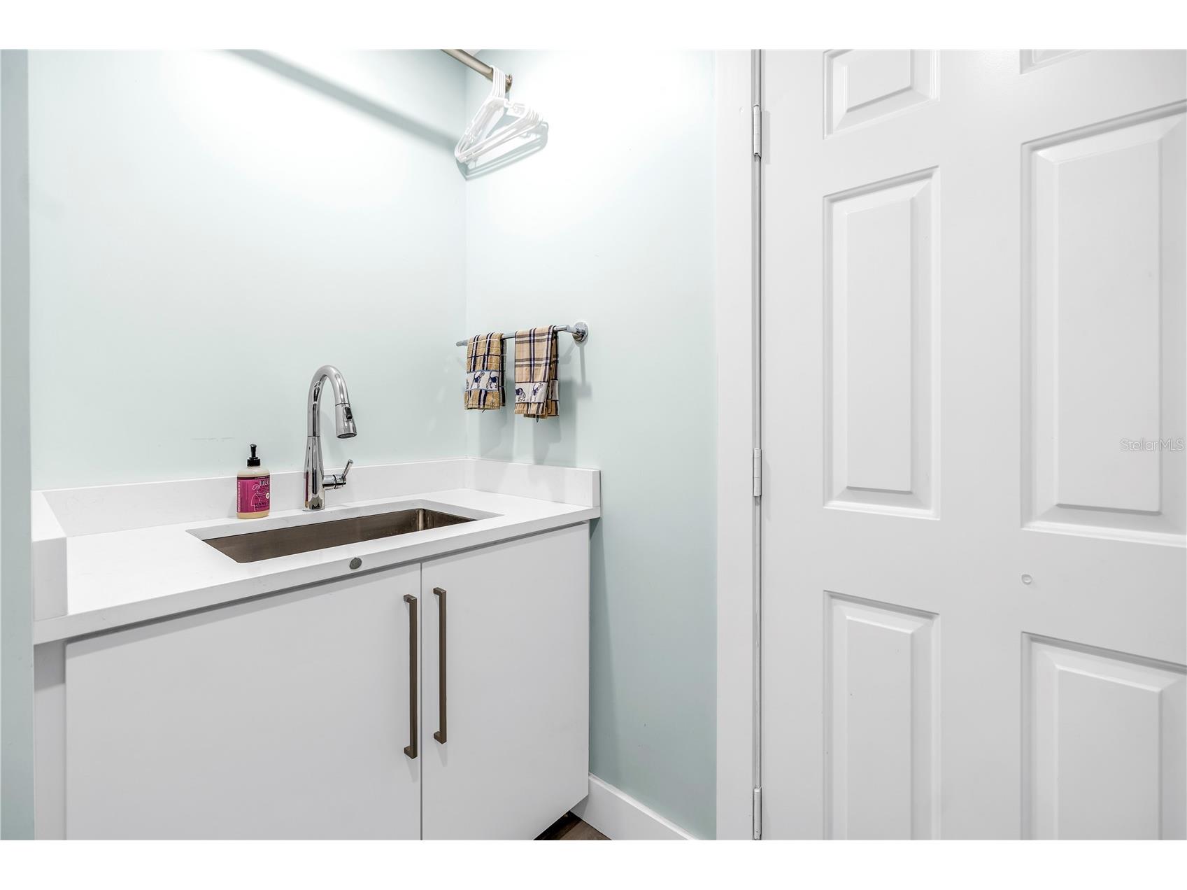 355 Red Cedar Court NE Saint Petersburg FL 33703 TB8486271 image33