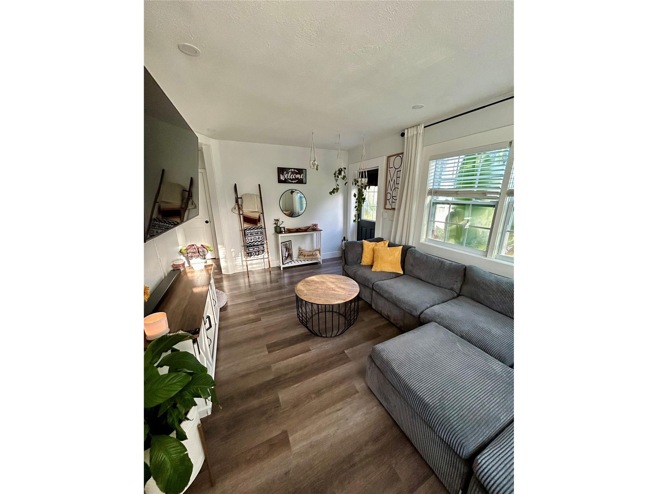 3550 2nd Avenue S Saint Petersburg FL 33711 TB8484342 image3