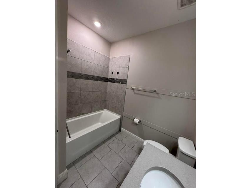 3550 74th Avenue Circle E Sarasota FL 34243 - COMMUNITY POND A4699601 image13