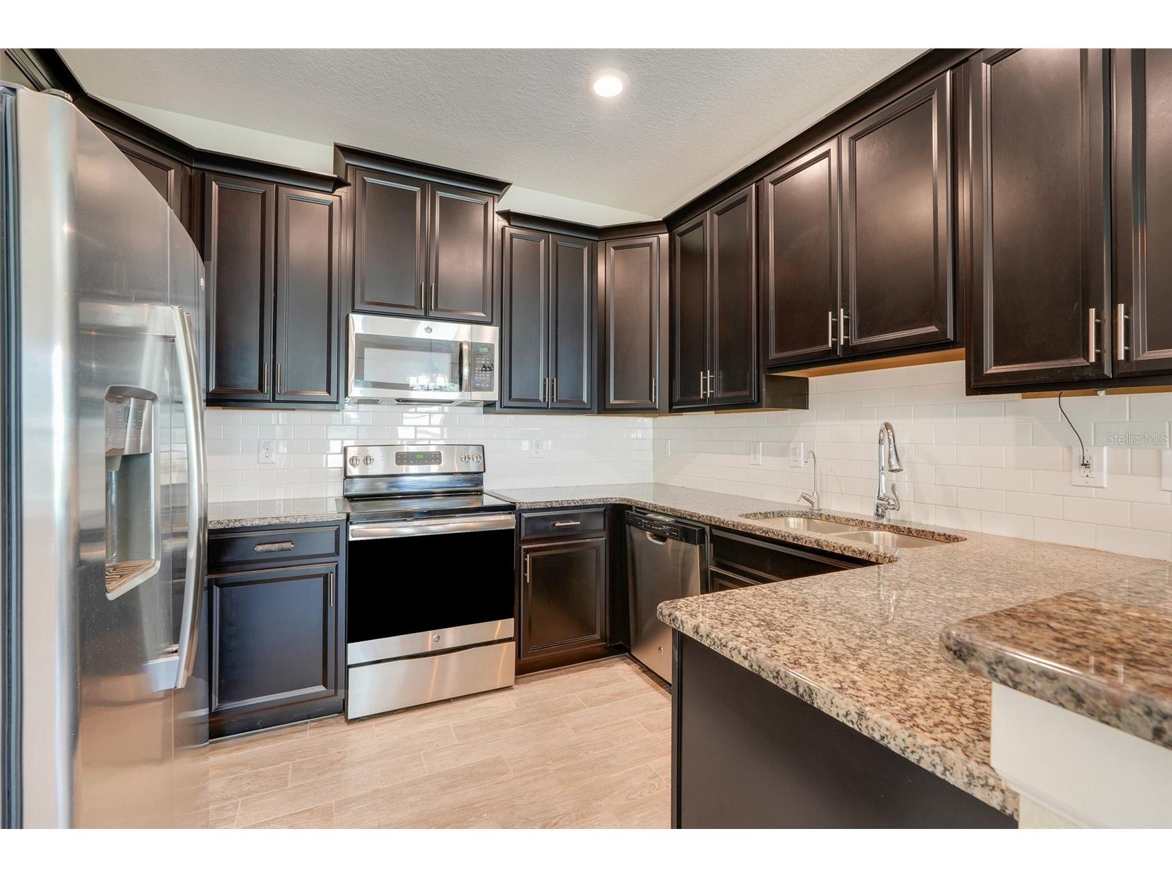 3550 Fairwaters Court #D Clermont FL 34711 G5107861 image9