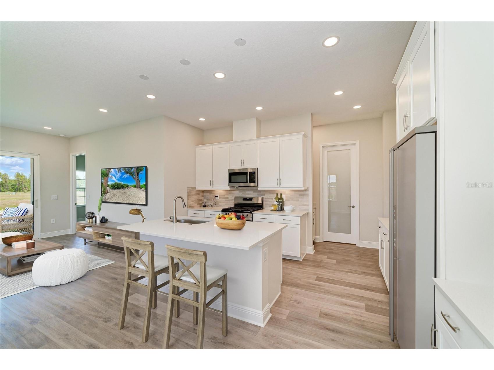 35509 Stableton Lane Zephyrhills FL 33541 TB8470674 image2