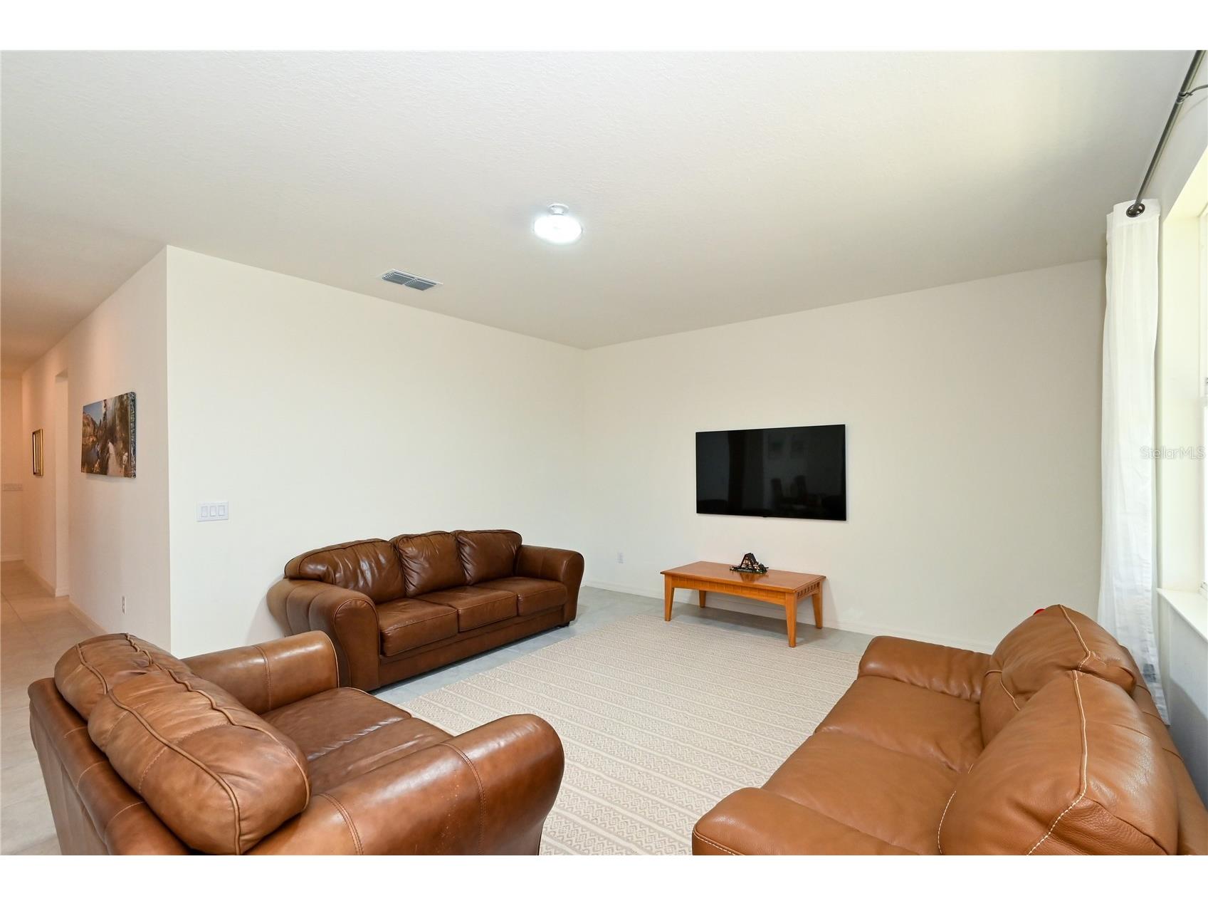 3551 74th Avenue Circle E Sarasota FL 34243 A4690564 image10