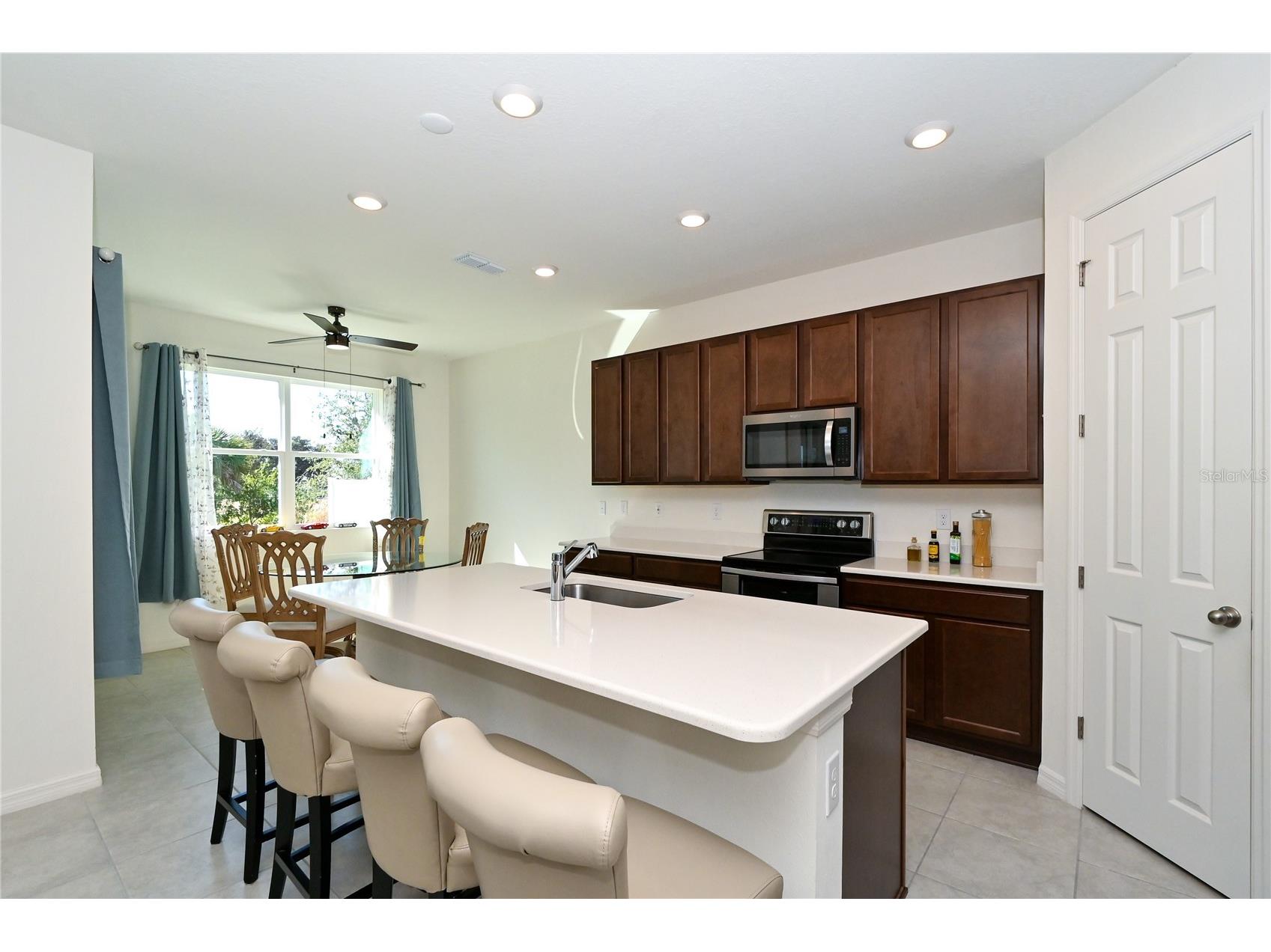 3551 74th Avenue Circle E Sarasota FL 34243 A4690564 image14