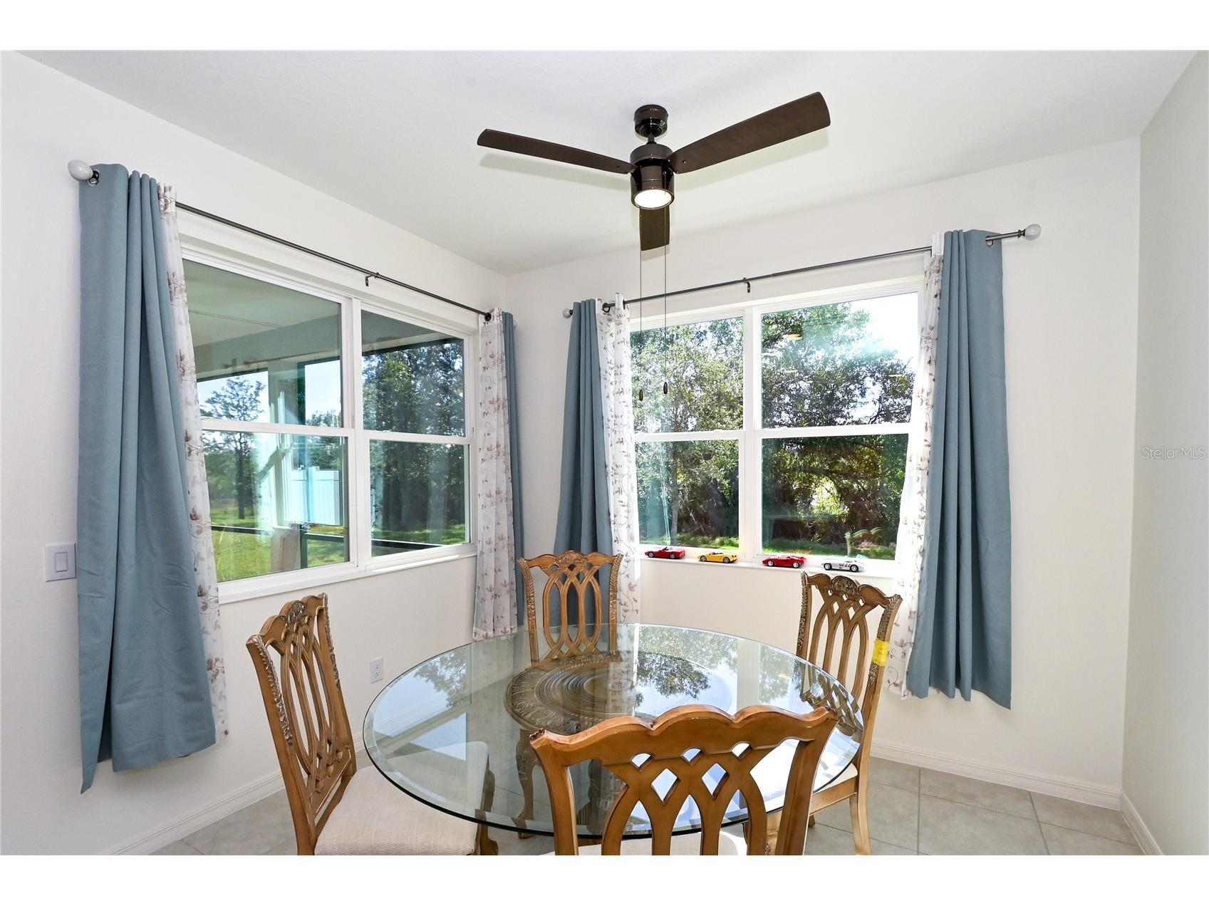 3551 74th Avenue Circle E Sarasota FL 34243 A4690564 image18