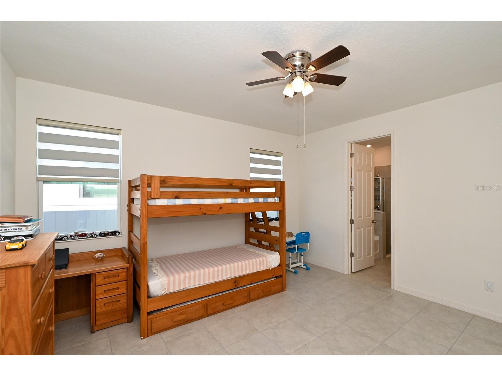 3551 74th Avenue Circle E Sarasota FL 34243 A4690564 image21
