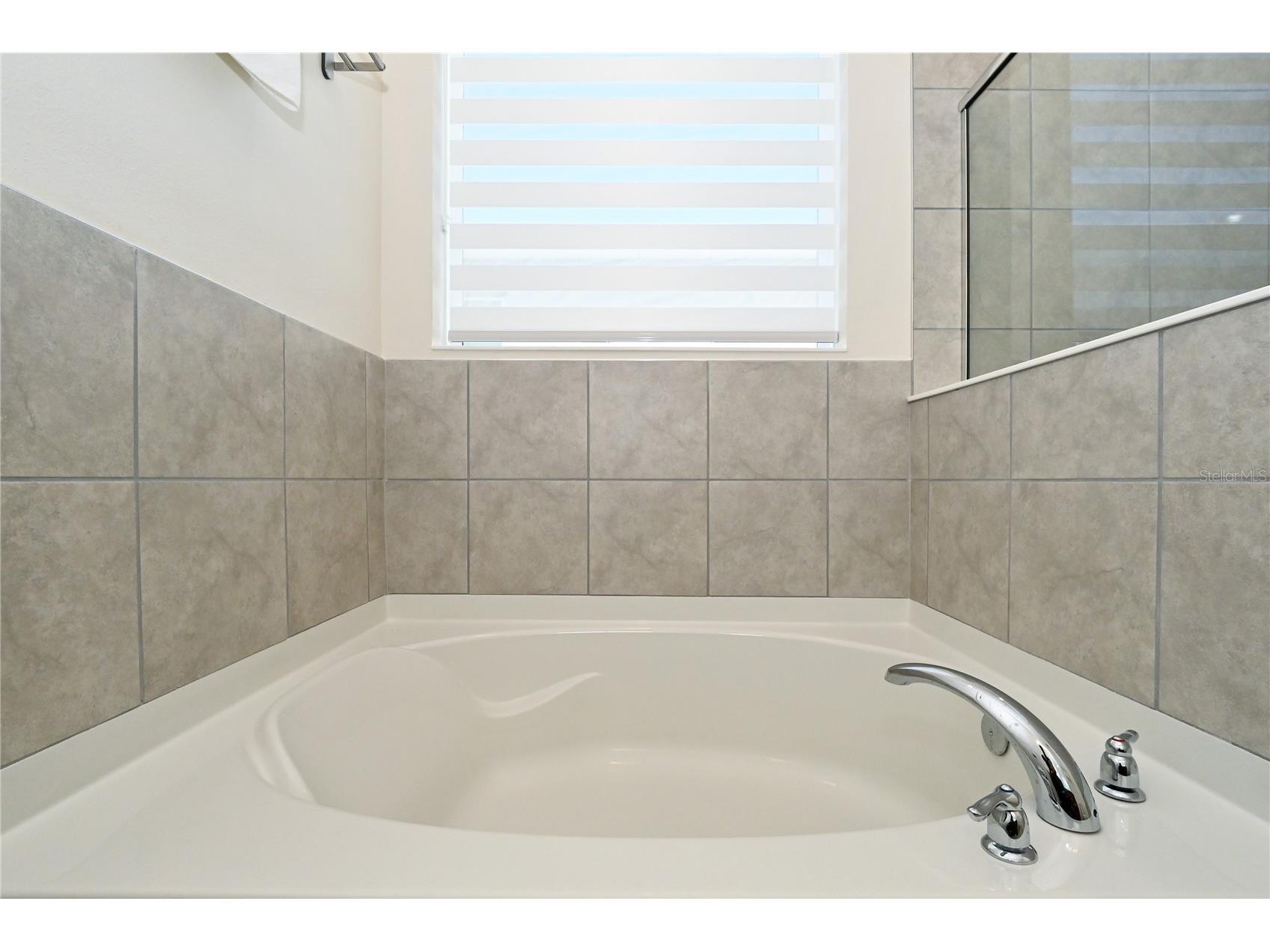 3551 74th Avenue Circle E Sarasota FL 34243 A4690564 image27