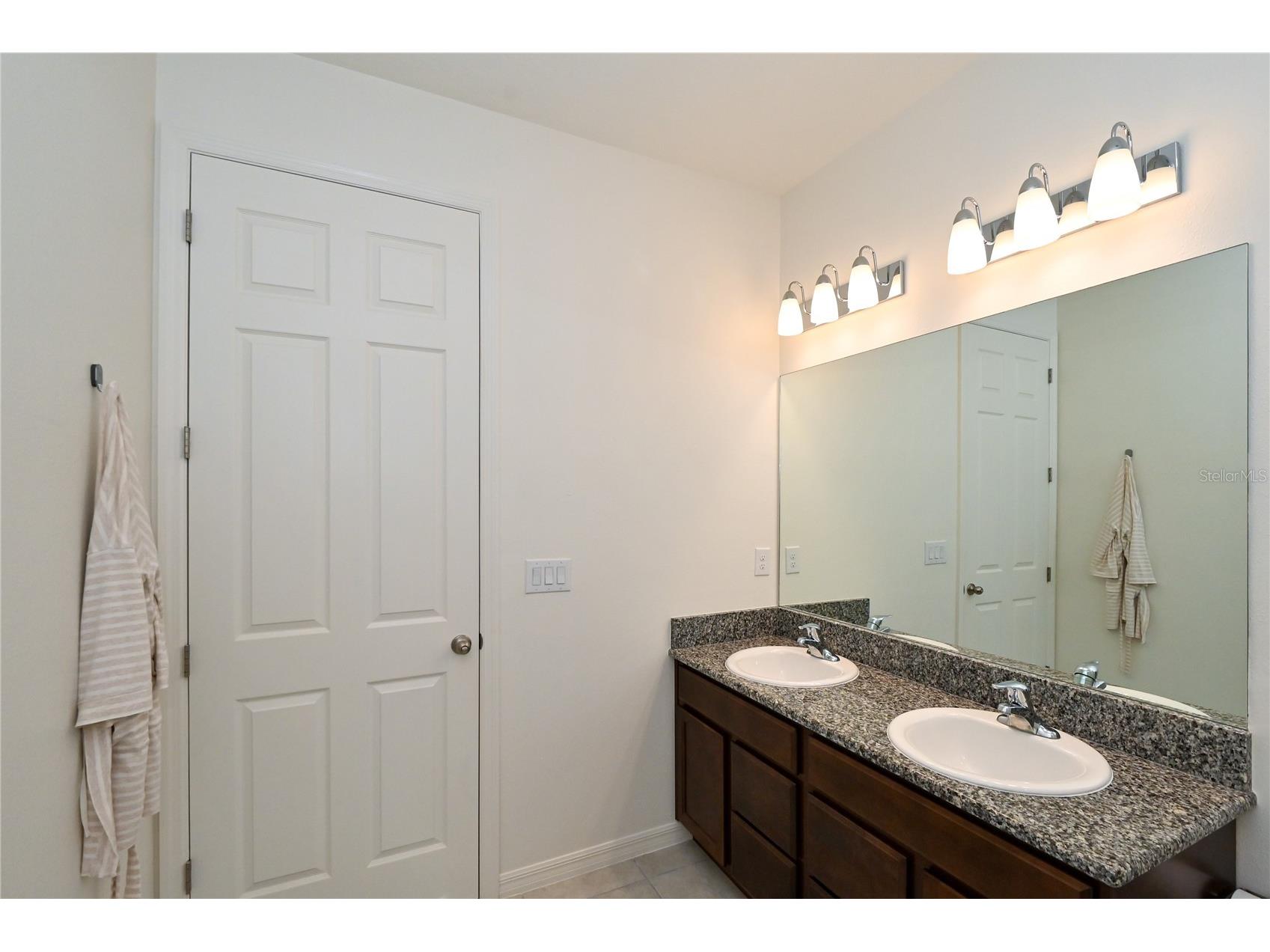 3551 74th Avenue Circle E Sarasota FL 34243 A4690564 image39