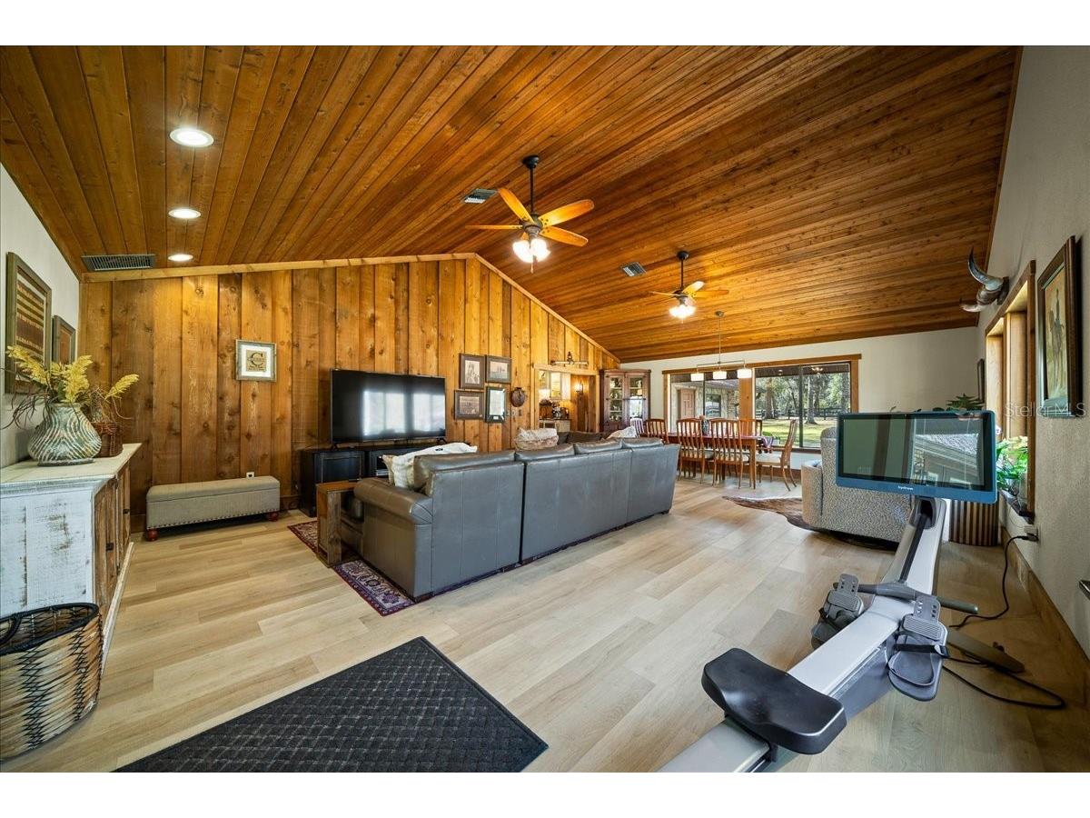 3551 E Highway 329 Anthony FL 32617 OM719291 image35