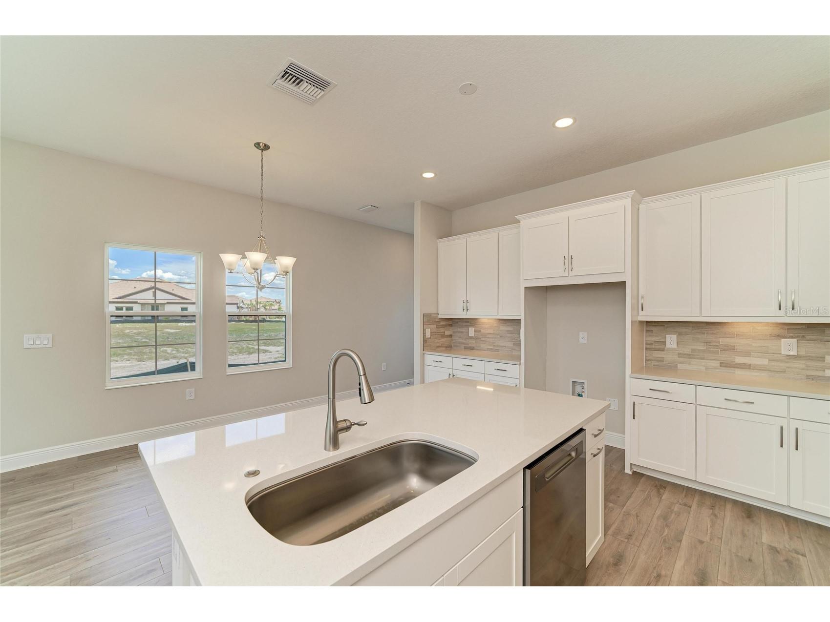 35517 Stableton Lane Zephyrhills FL 33541 TB8470673 image13