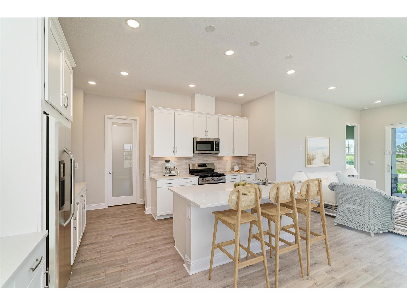 35517 Stableton Lane Zephyrhills FL 33541 TB8470673 image2