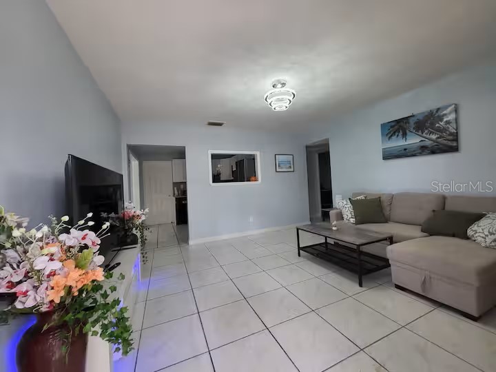 3552 38th Avenue N Saint Petersburg FL 33713 TB8451757 image3