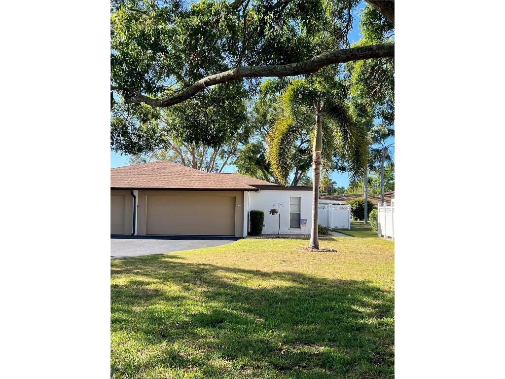 3552 Auburn Court #241 Sarasota FL 34231 A4556673 image1