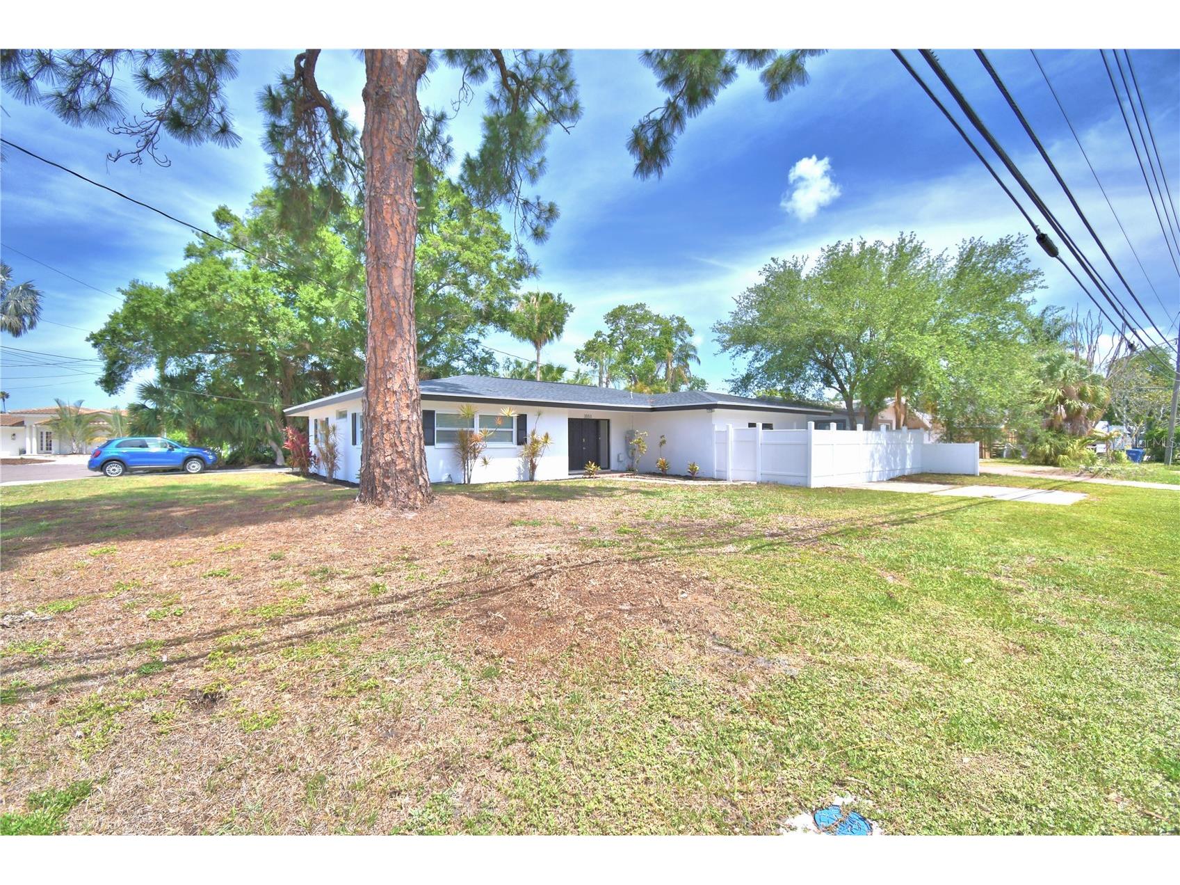 3553 Center Circle Largo FL 33774 A4692993 image1