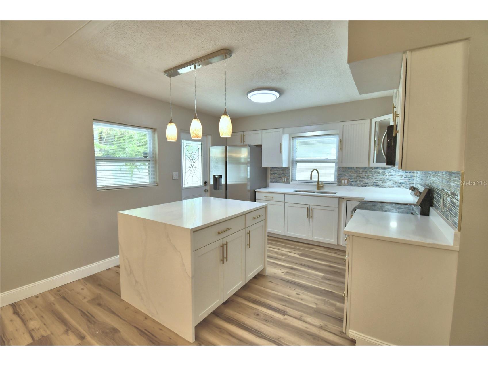 3553 Center Circle Largo FL 33774 A4692993 image10