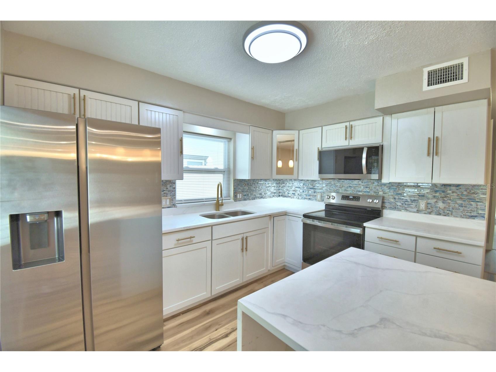 3553 Center Circle Largo FL 33774 A4692993 image11
