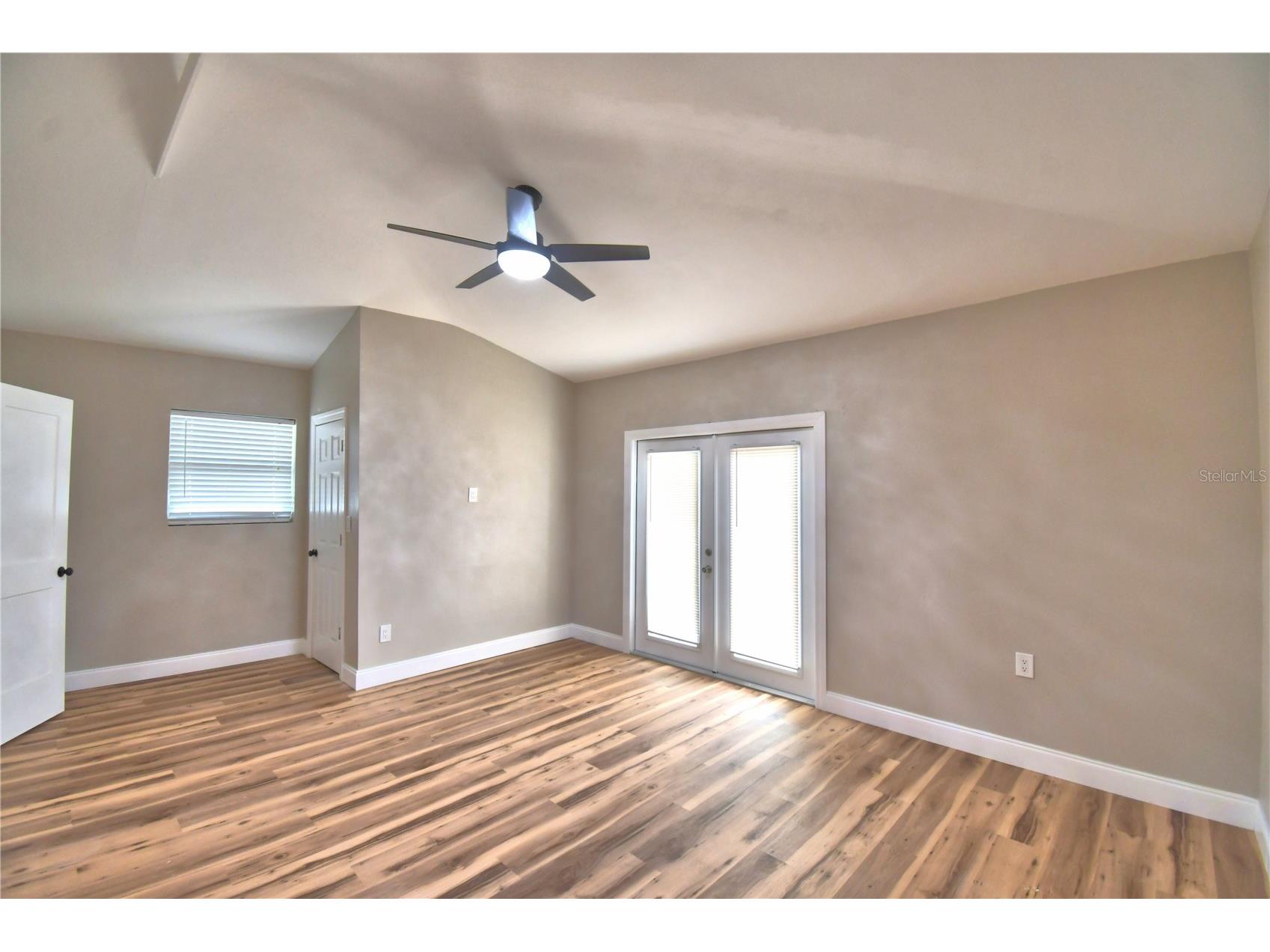 3553 Center Circle Largo FL 33774 A4692993 image21