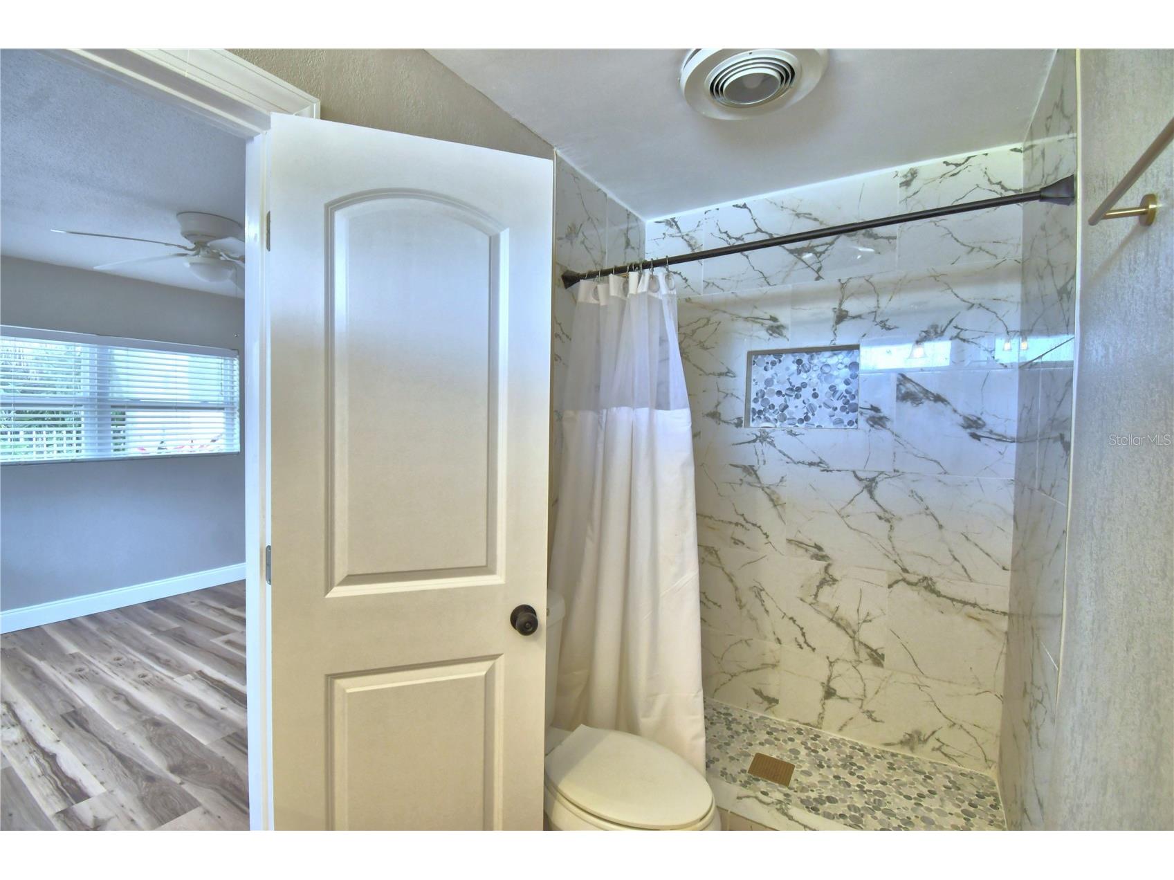 3553 Center Circle Largo FL 33774 A4692993 image26