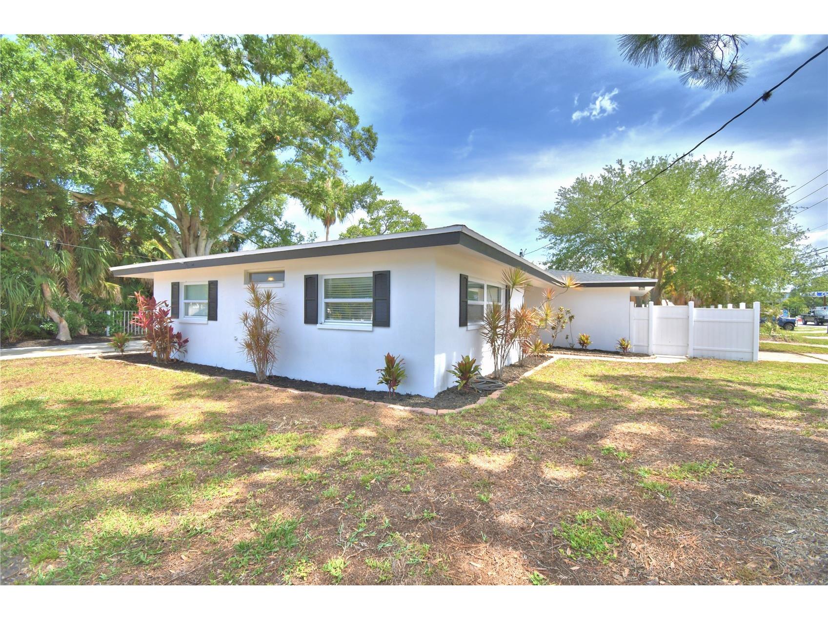 3553 Center Circle Largo FL 33774 A4692993 image8