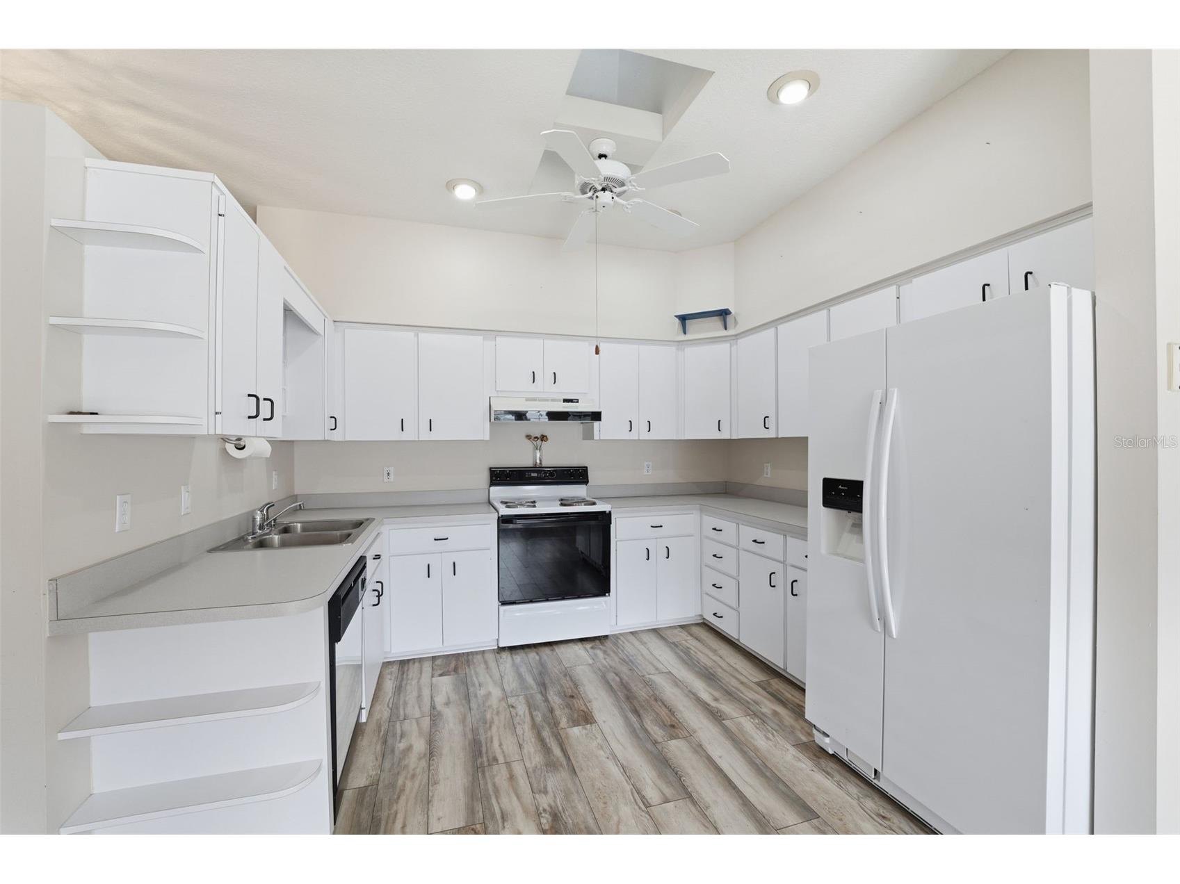 3554 S Belgrave Drive Inverness FL 34452 W7882322 image7