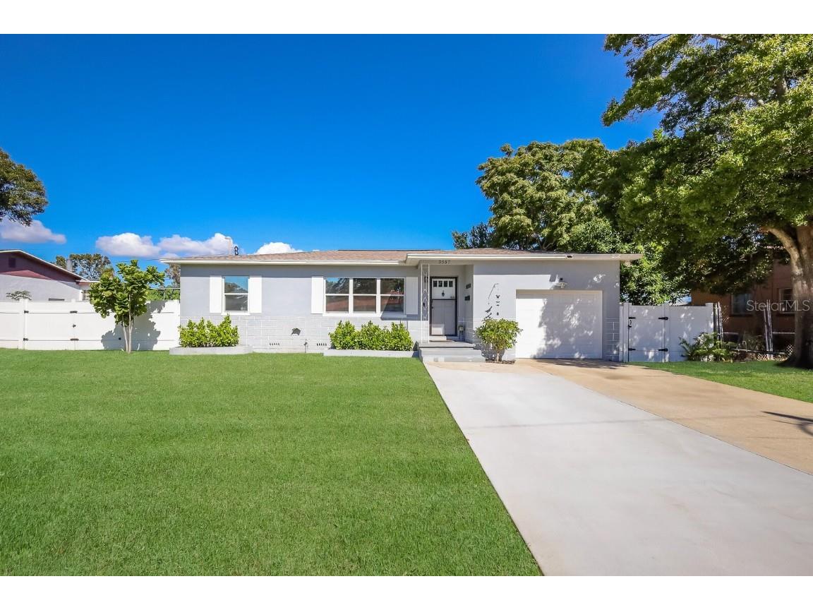 3557 28th Avenue S Saint Petersburg FL 33711 A4588018 image1