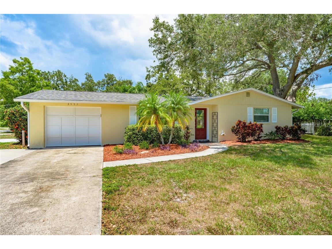 3557 Osage Terrace Sarasota FL 34231 A4577250 image1