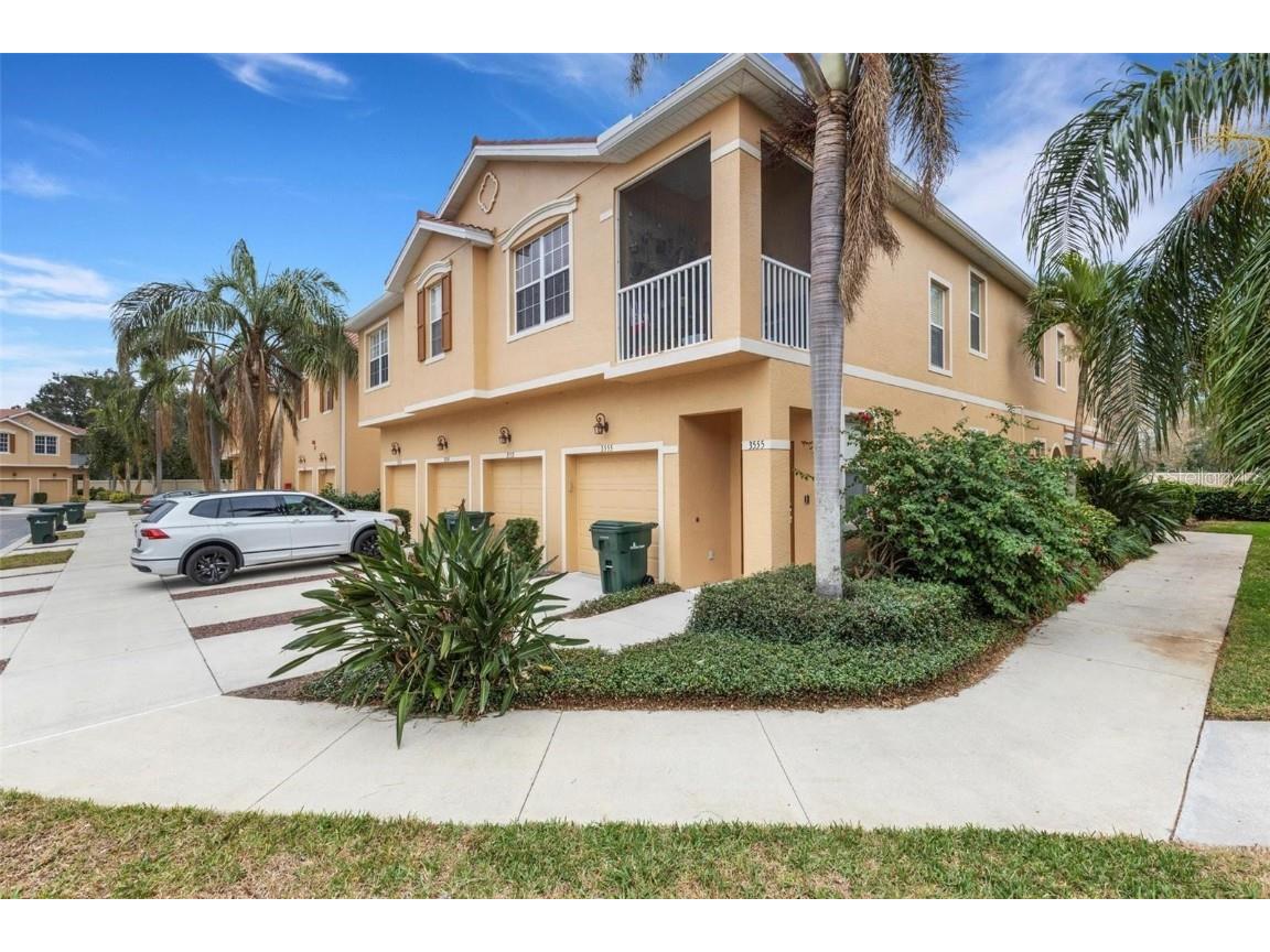3557 Parkridge Circle #14-106 Sarasota FL 34243 A4667755 image1