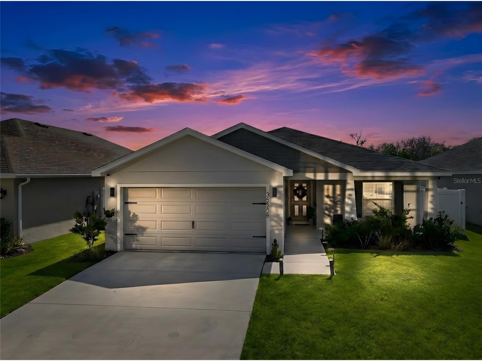 35598 Bellington Boulevard Zephyrhills FL 33541 O6387647 image1
