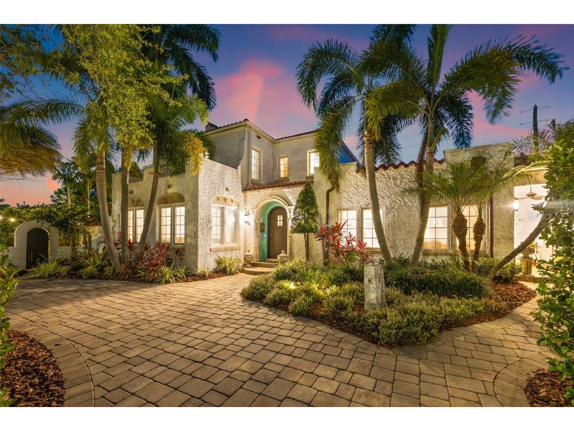 356 22nd Avenue NE Saint Petersburg FL 33704 TB8378271 image1