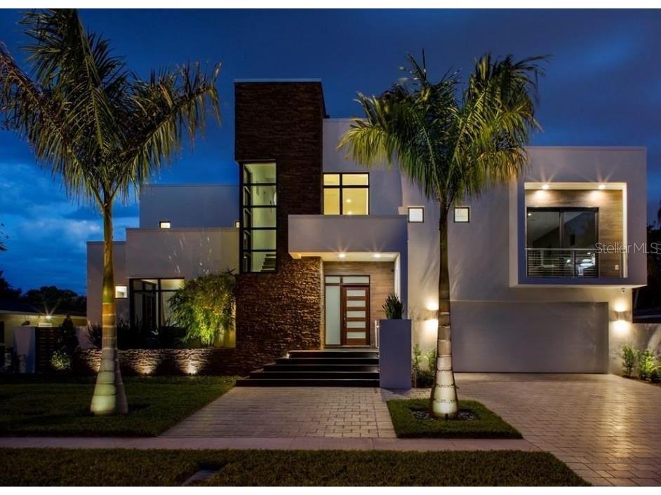 356 Bayview Drive NE Saint Petersburg FL 33704 TB8450369 image1