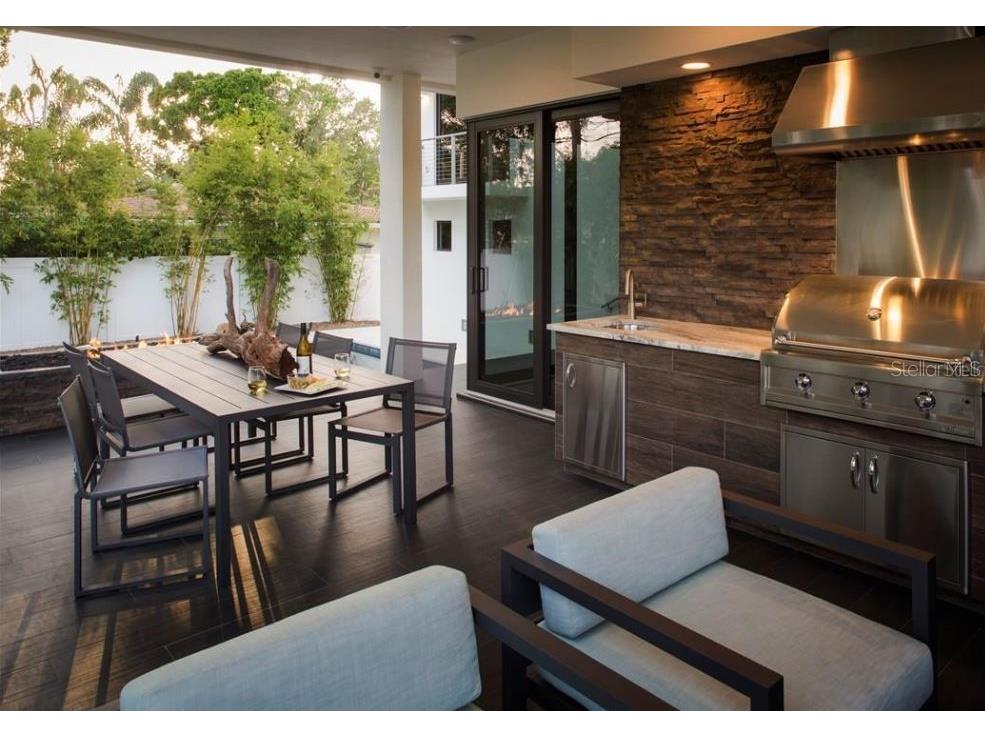 356 Bayview Drive NE Saint Petersburg FL 33704 TB8450369 image22