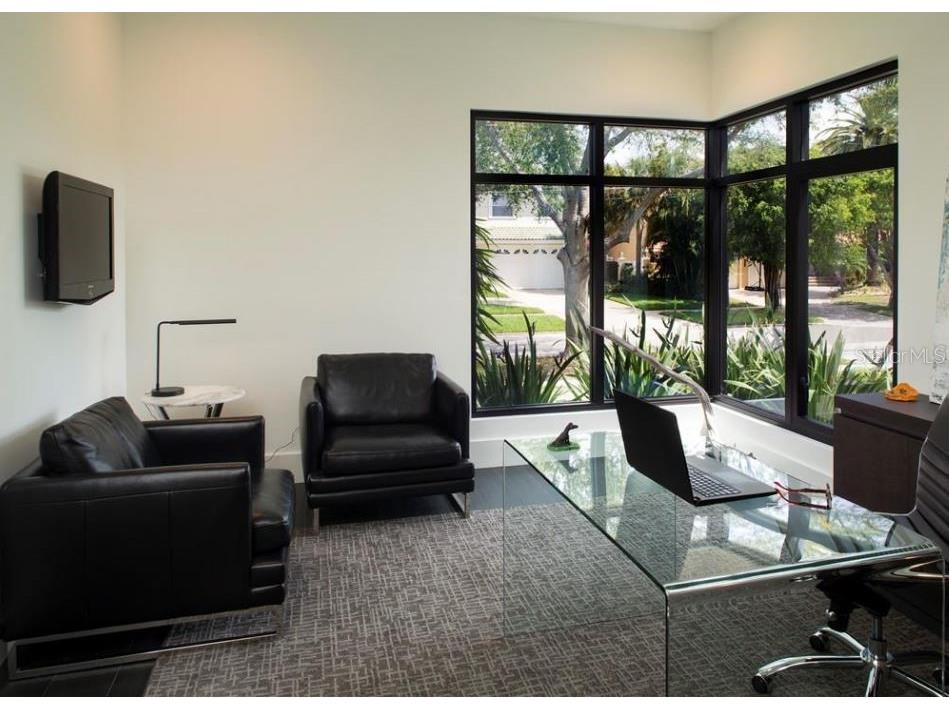 356 Bayview Drive NE Saint Petersburg FL 33704 TB8450369 image30