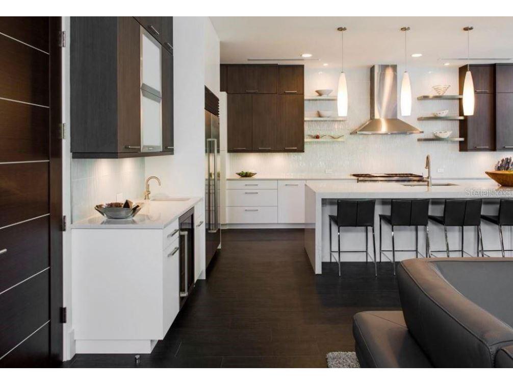 356 Bayview Drive NE Saint Petersburg FL 33704 TB8459257 image12