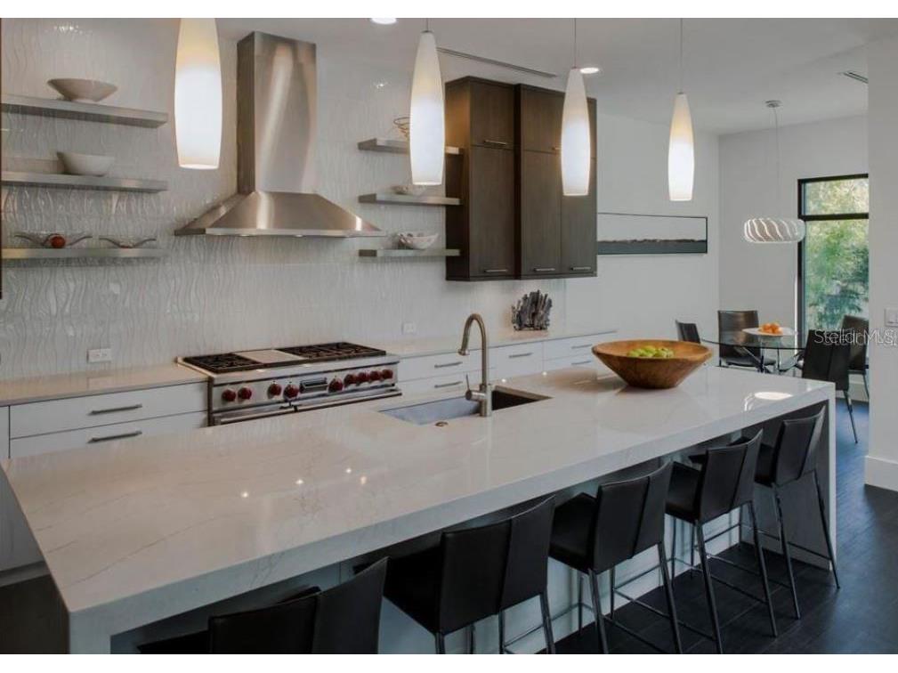 356 Bayview Drive NE Saint Petersburg FL 33704 TB8459257 image13