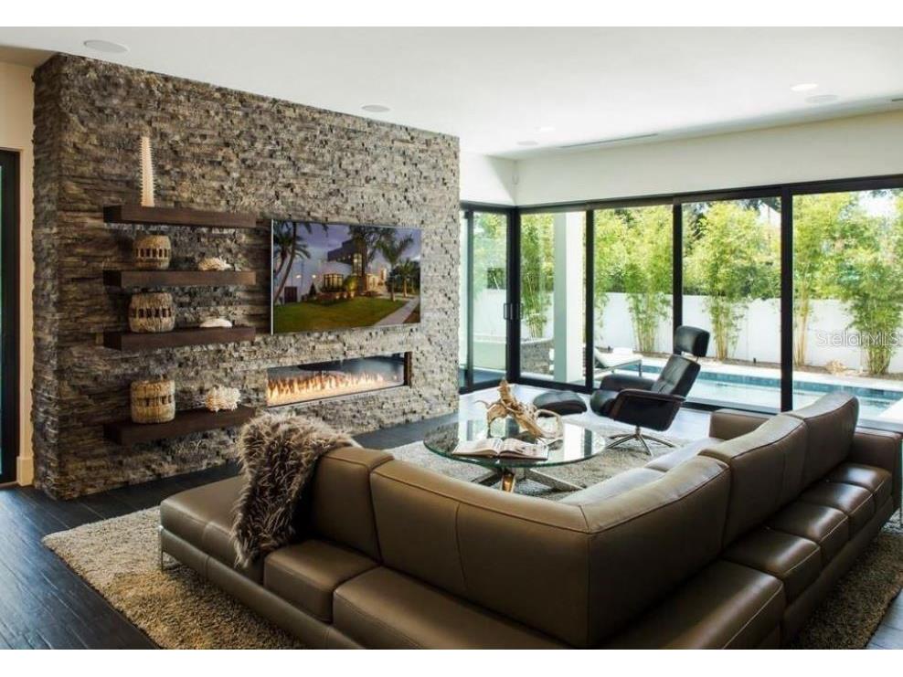 356 Bayview Drive NE Saint Petersburg FL 33704 TB8459257 image20