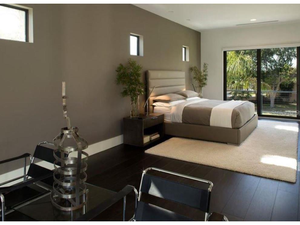 356 Bayview Drive NE Saint Petersburg FL 33704 TB8459257 image22