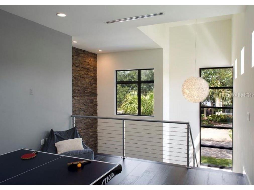 356 Bayview Drive NE Saint Petersburg FL 33704 TB8459257 image26