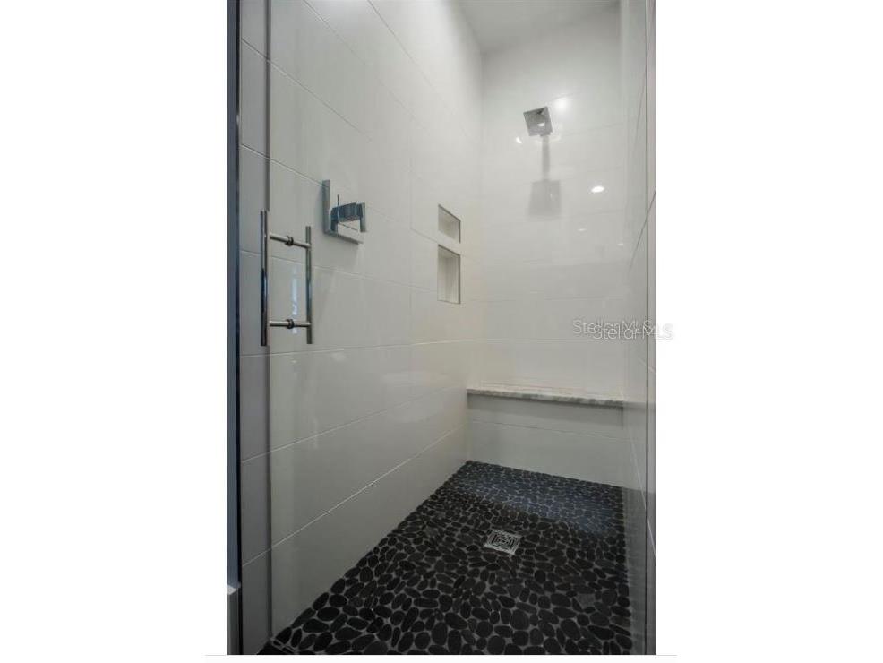 356 Bayview Drive NE Saint Petersburg FL 33704 TB8459257 image29