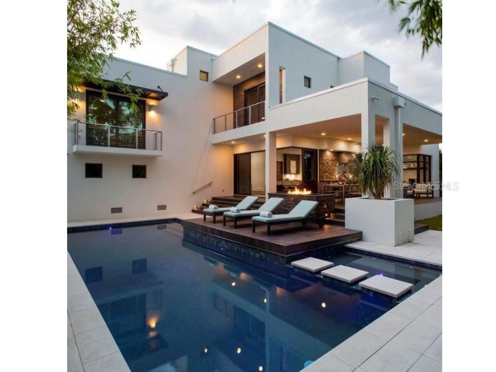 356 Bayview Drive NE Saint Petersburg FL 33704 TB8459257 image5