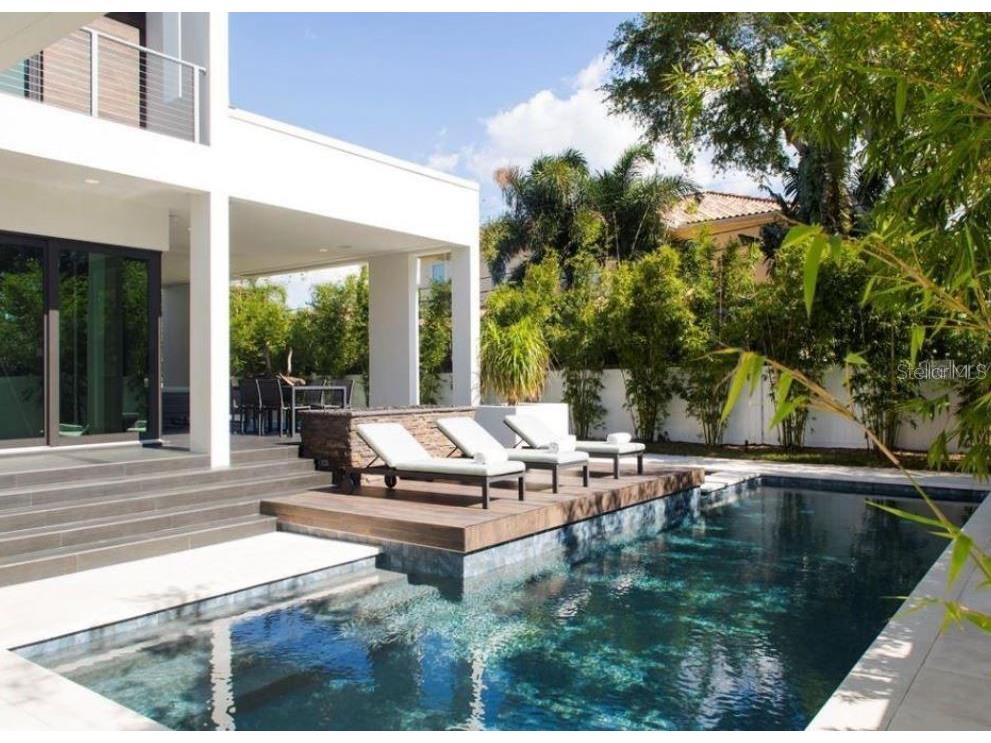 356 Bayview Drive NE Saint Petersburg FL 33704 TB8459257 image7