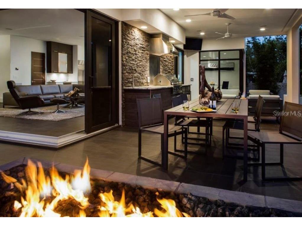 356 Bayview Drive NE Saint Petersburg FL 33704 TB8459257 image8