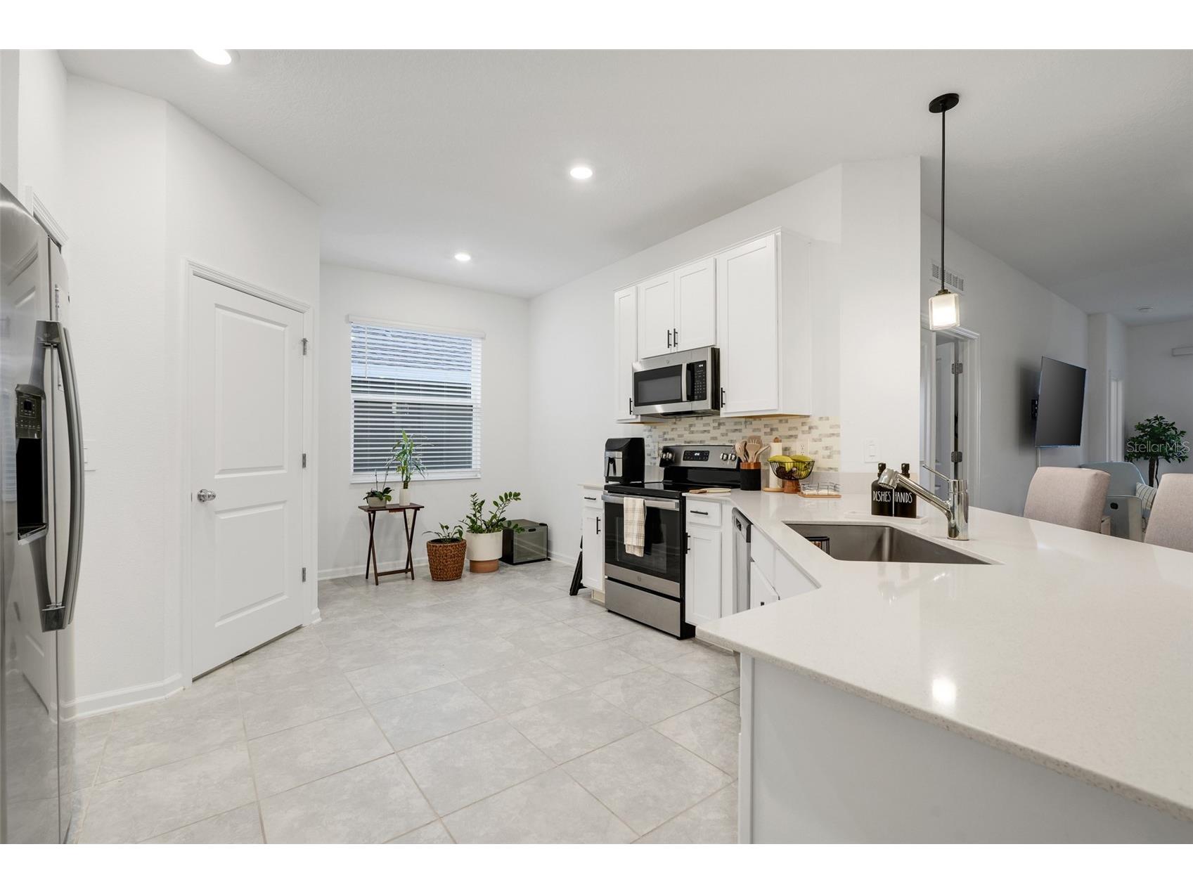 356 Heroic Road Davenport FL 33837 S5143327 image9