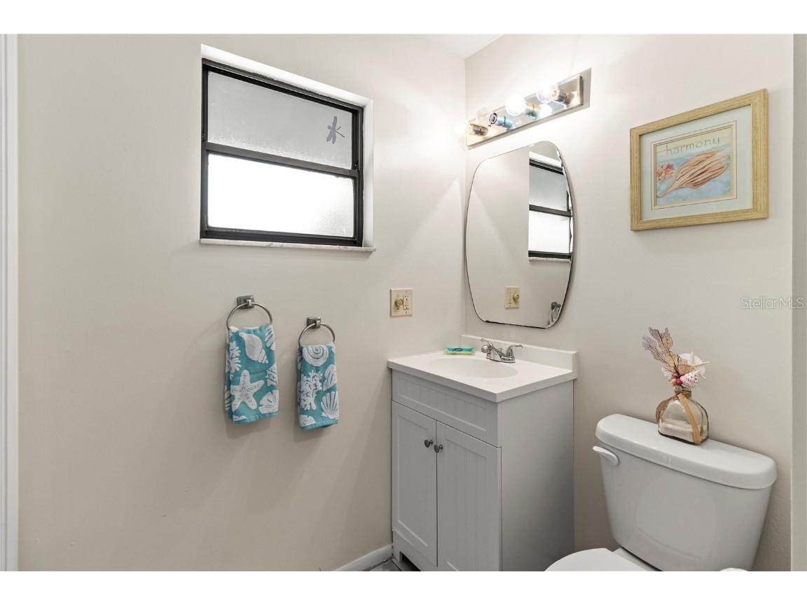 356 Island Circle Sarasota FL 34242 - GRAND CANAL A4673517 image14